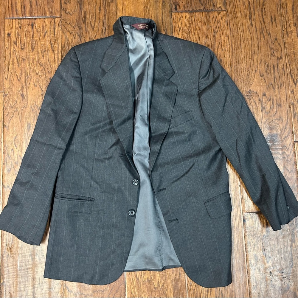 Nordstrom Men's athletic Pinstripe Blazer